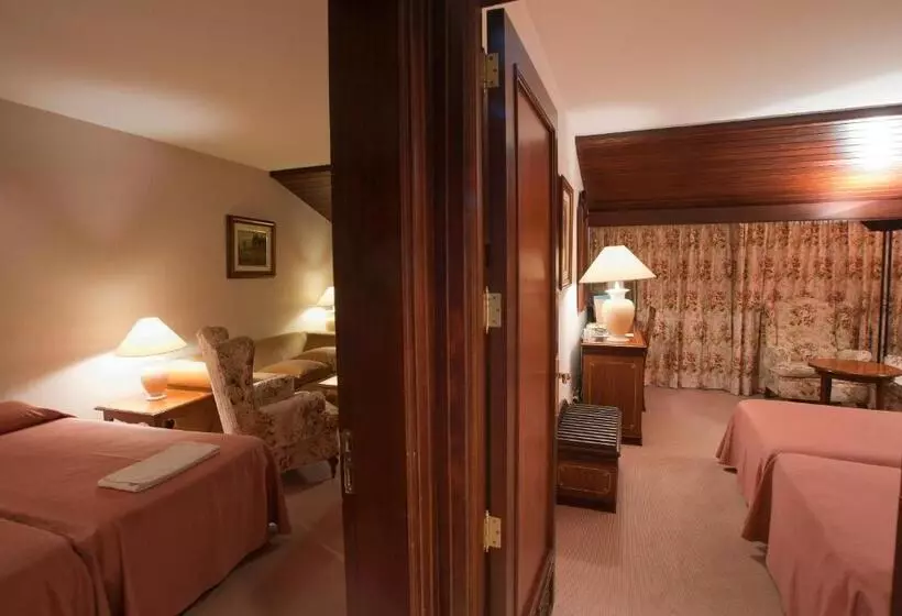 Habitació Quàdruple Estàndard, Riu Fluviá