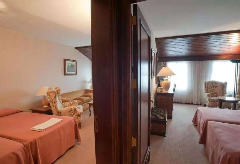 Habitació Quàdruple Estàndard, Riu Fluviá