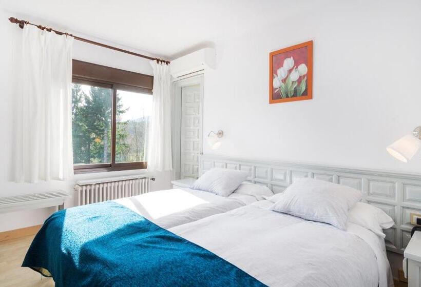 Camera Standard Individuale, Els Caçadors De Maçanet