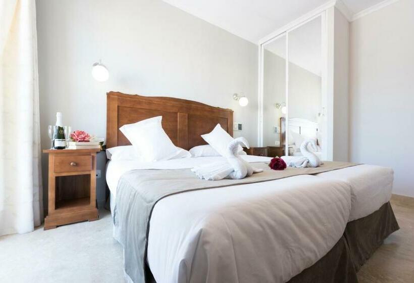 חדר סטנדרט, Toboso Chaparil