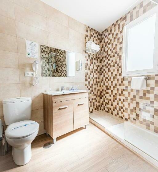 חדר סטנדרט, Toboso Chaparil