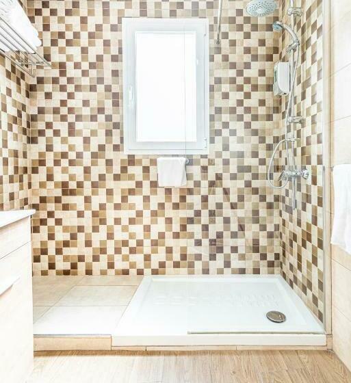 חדר סטנדרט, Toboso Chaparil