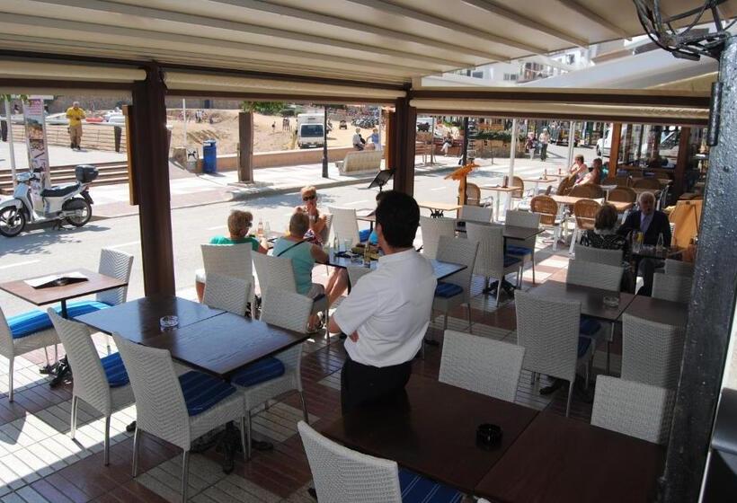 غرفة قياسية مطلّة علي البحر, Victoria