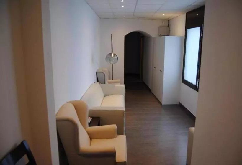 Suite en Attique, Victoria
