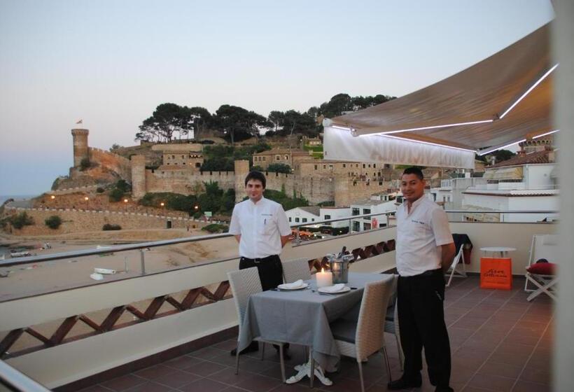 جناح دور أخير, Victoria