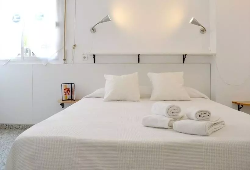Camera Standard, Hostal Altamar