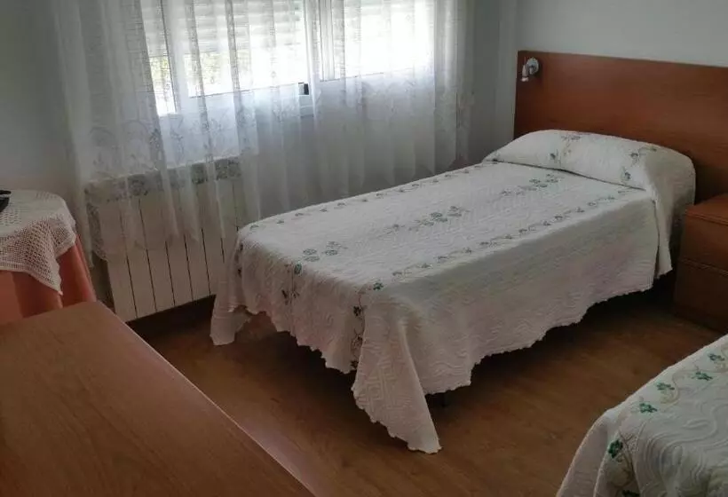 Standard Room, A Roda