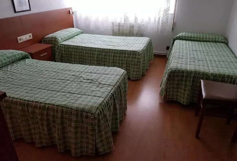 Triple Classic Room, A Roda