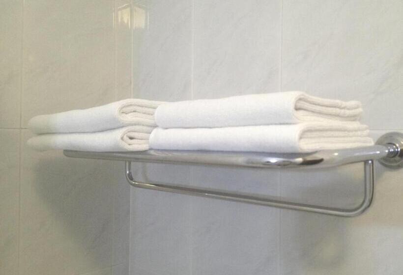 غرفة قياسية, Capital De Galicia