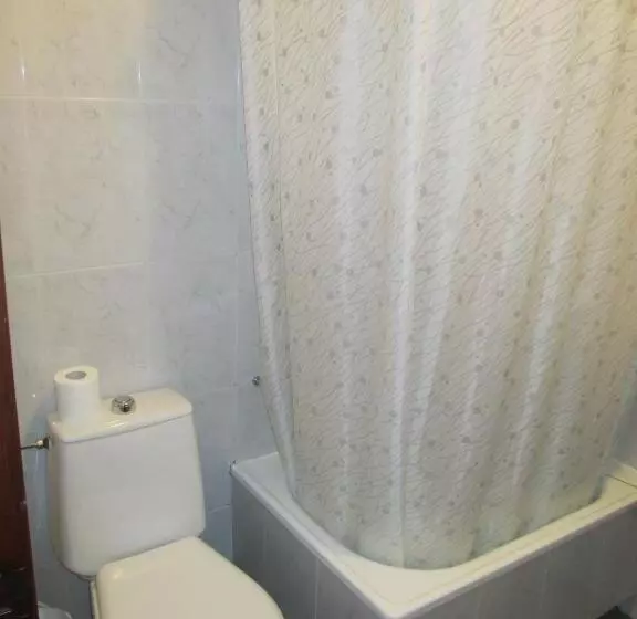 Cameră Standard Individuală, Chola