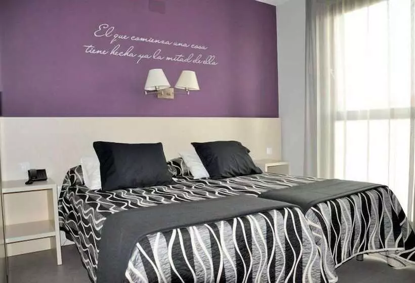 Standardzimmer, Hm Alfaro