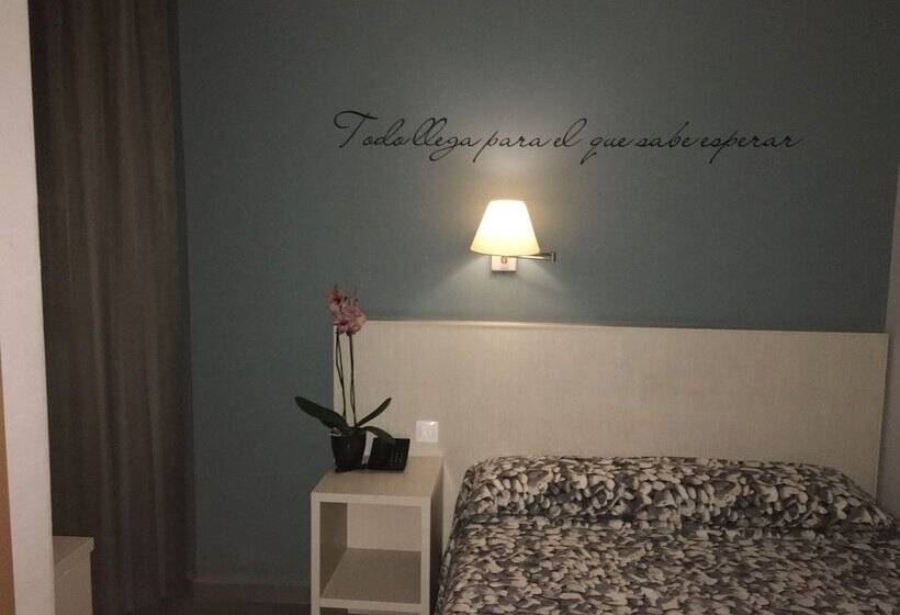 اتاق استاندارد, Hm Alfaro