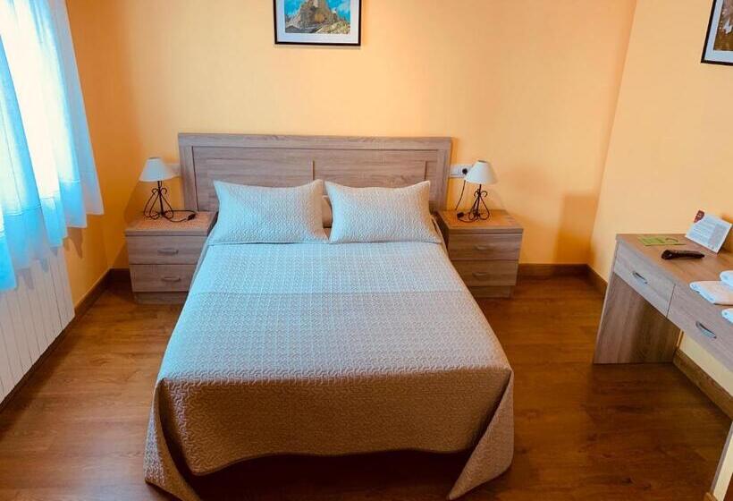 اتاق استاندارد, Hostal La Serna