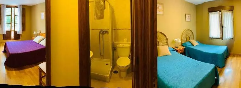 Quarto Familiar, Hostal La Serna