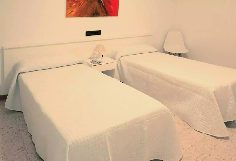 Camera Standard, Hostal Lara
