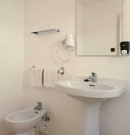 스탠다드 룸, Hostal Lara