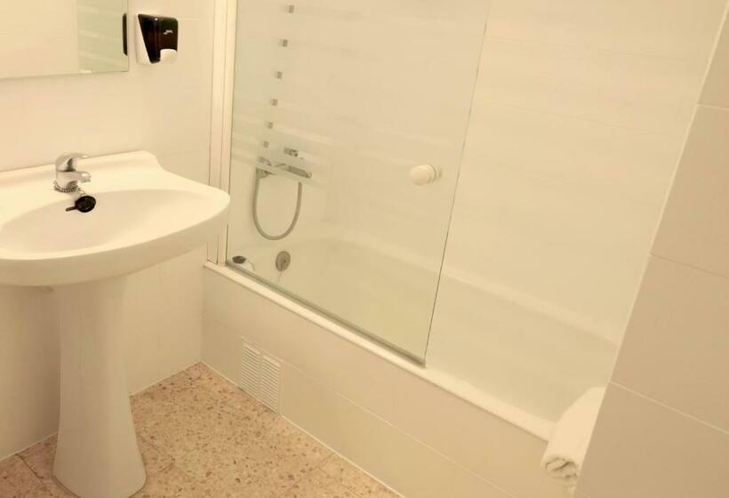 스탠다드 룸, Hostal Lara