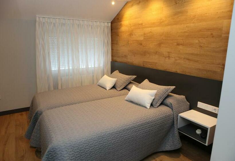 اتاق استاندارد, Hostal O Cruceiro