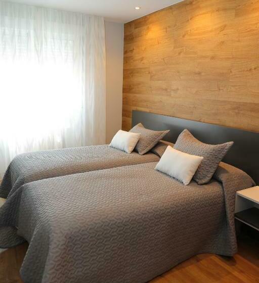 اتاق استاندارد, Hostal O Cruceiro