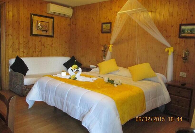 Jakuzili Standart Oda, Playa Samil Vigo