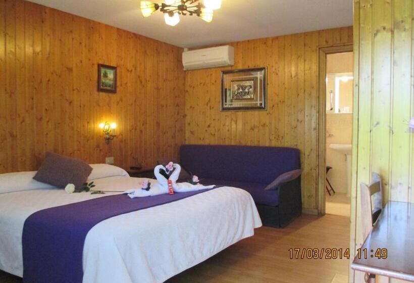 Jakuzili Standart Oda, Playa Samil Vigo