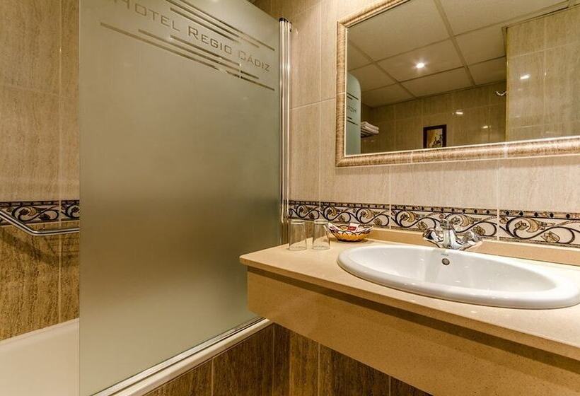 Quarto standart individual, Regio Cadiz