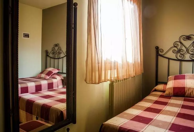 اتاق سوپریور سه تخته, Pensión Ametzagaña