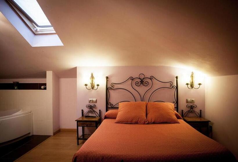 חדר סופריור עם ג'קוזי, Pensión Ametzagaña