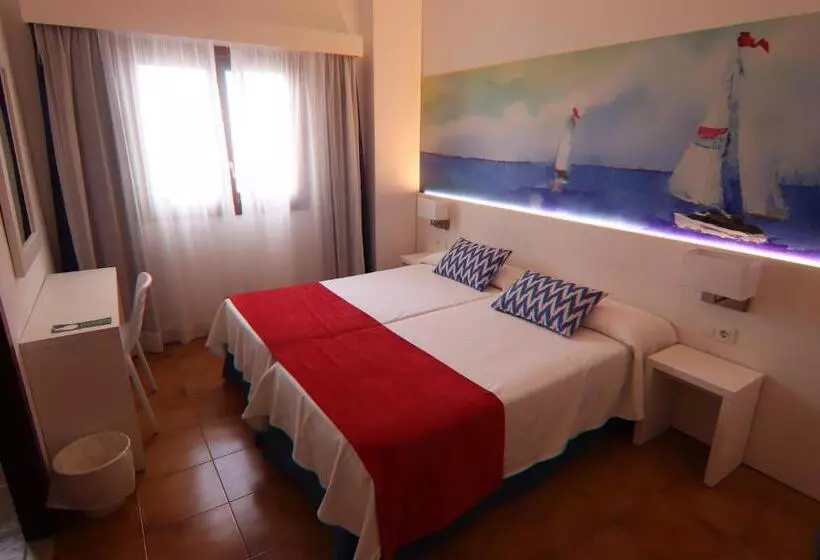 اتاق اکونومی, Hostal Cala Ratjada