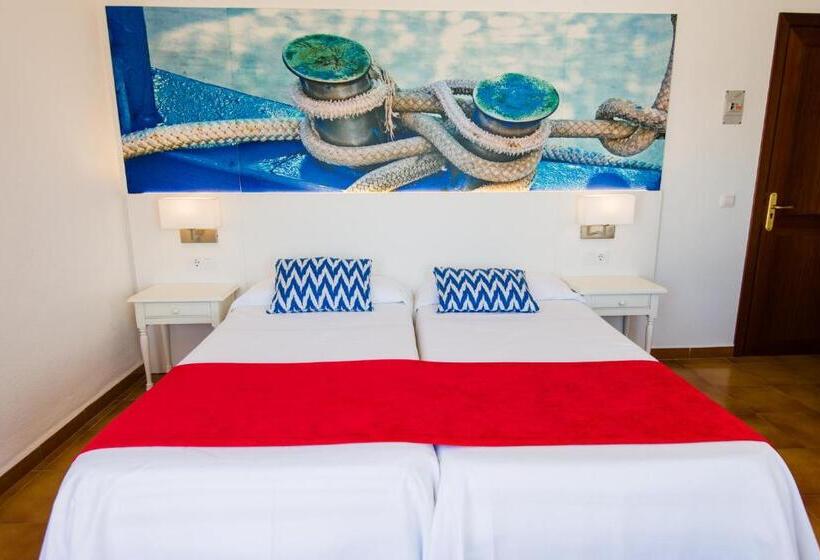 Номер Economy, Hostal Cala Ratjada