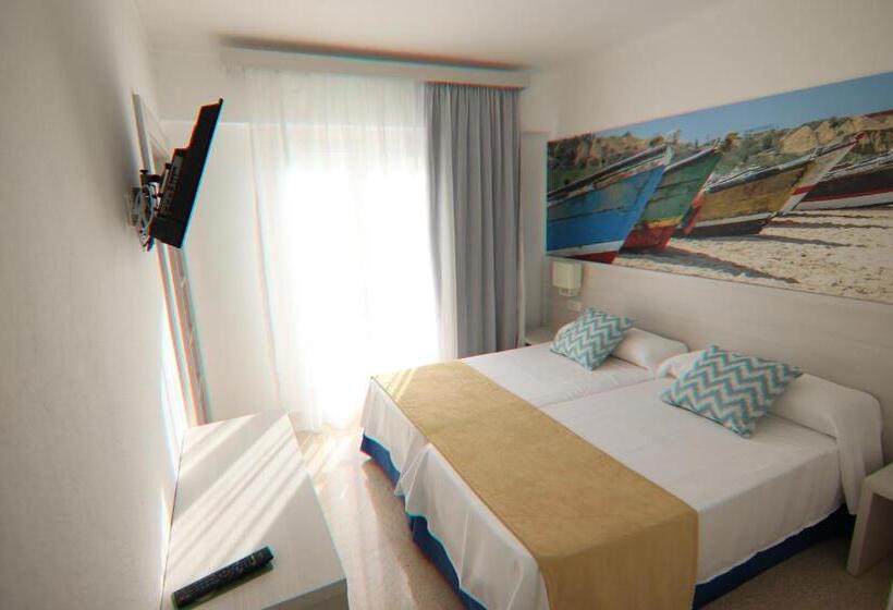 اتاق استاندارد با بالکن, Hostal Cala Ratjada