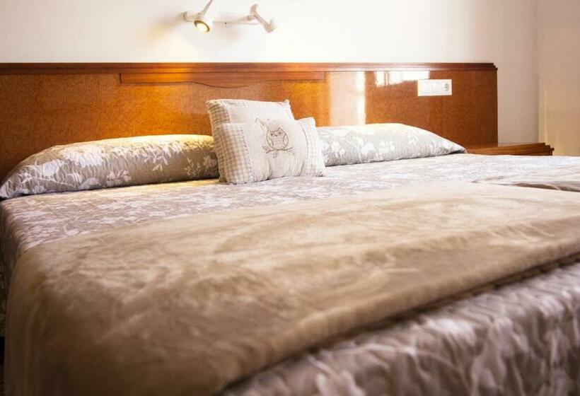 バルコニー付きスタンダードルーム, Hostal Ca'n Pep