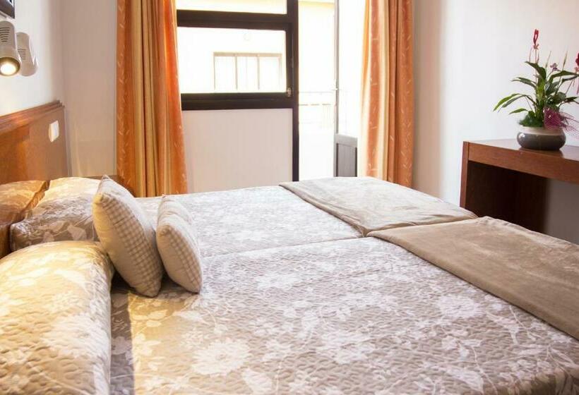 バルコニー付きスタンダードルーム, Hostal Ca'n Pep