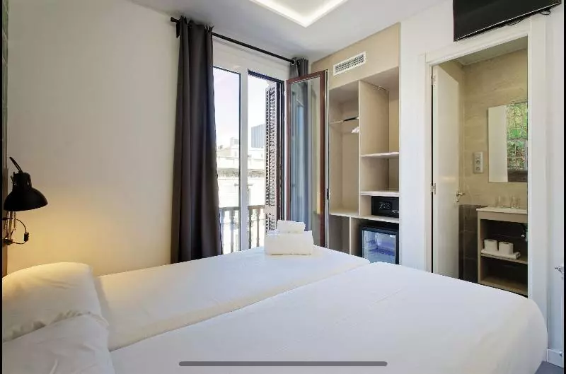Quarto Standard Vista Cidade, Fontanella Green House