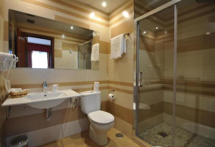 اتاق استاندارد یک نفره, Hostal La Fuente