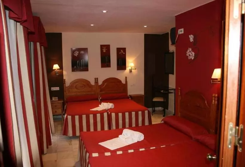スタンダード４人部屋, Hostal La Fuente