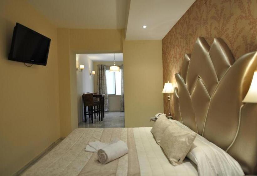 سوییت, Hostal La Fuente