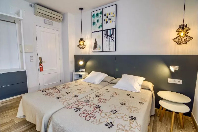 اتاق استاندارد یک نفره, Hostal La Isla