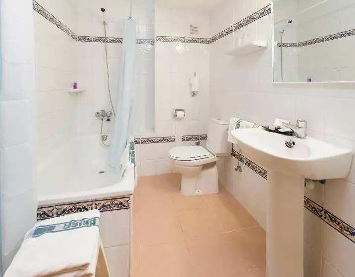 اتاق استاندارد با چشم‌انداز استخر, Brisa  Adults Only