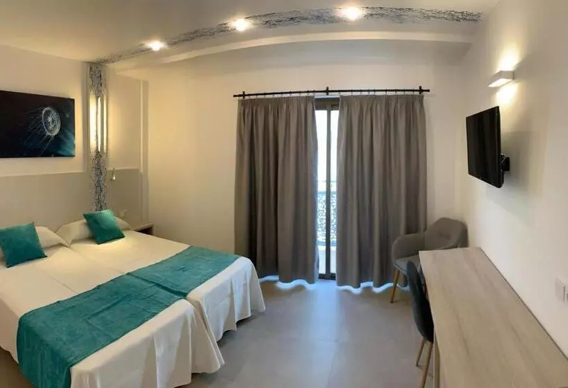 اتاق سوپریور با چشم‌انداز استخر, Brisa  Adults Only