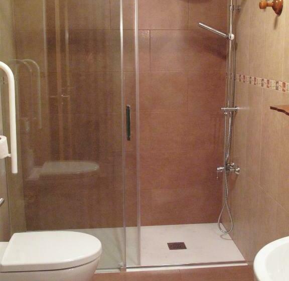 اتاق استاندارد سه نفره, Hostal La Provinciana