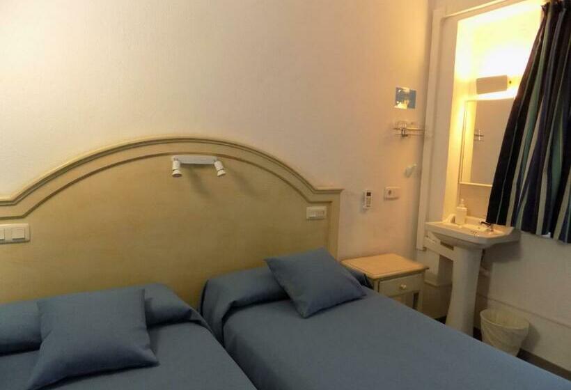 غرفة قياسية حمام مشترك, Hostal Villa Maruja