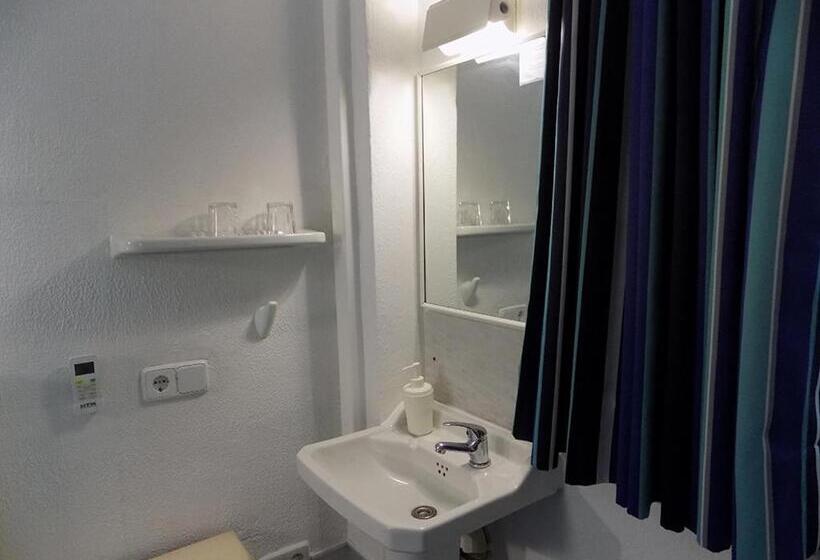 غرفة قياسية فردية حمام مشترك, Hostal Villa Maruja