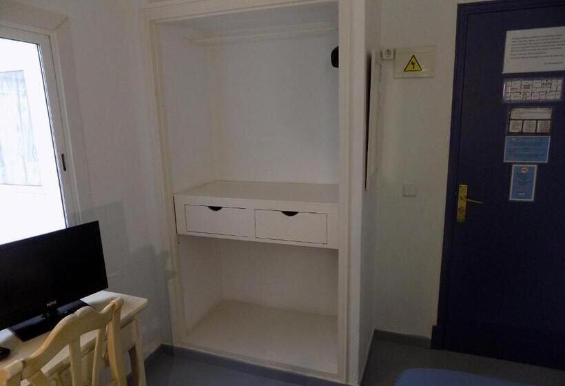 스탠다드 싱글 룸 공동욕실, Hostal Villa Maruja
