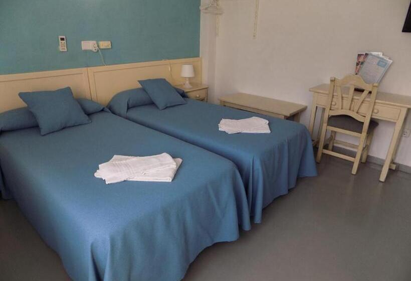 غرفة عائلية, Hostal Villa Maruja