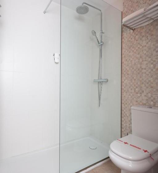 이코노미 룸, Los Geranios