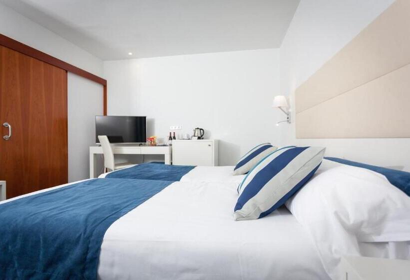 이코노미 룸, Los Geranios