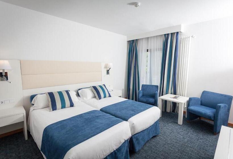 이코노미 룸, Los Geranios