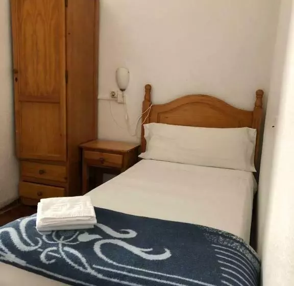 اتاق استاندارد یک نفره, Làtic Rooms