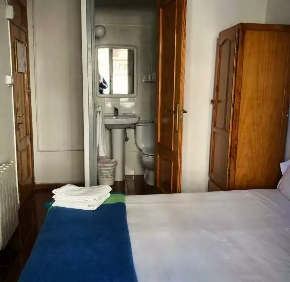 اتاق استاندارد, Làtic Rooms